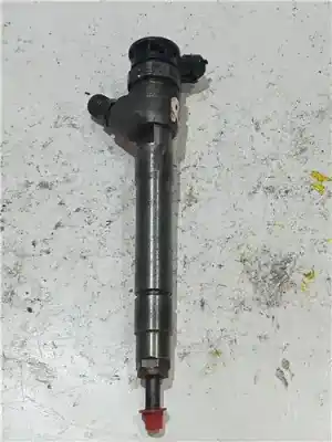 Second-hand car spare part injector for opel vivaro b furgoneta (x82) 1.6 cdti (05) oem iam references h8201055367  