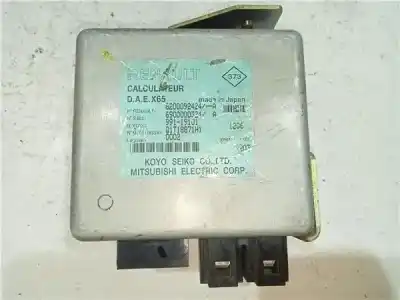 Tweedehands auto-onderdeel Stuurbedieningseenheid voor RENAULT CLIO III 1.1 OEM IAM-referenties 8200092424A  