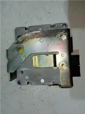 Peça sobressalente para automóvel em segunda mão centralina de direção assistida por renault clio iii 1.1 referências oem iam 8200092424a  