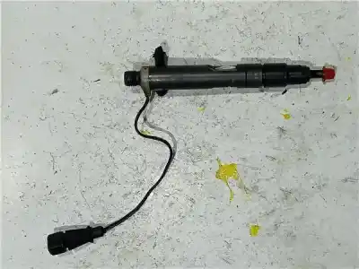 Second-hand car spare part INJECTOR for SEAT LEON (1P1)  OEM IAM references 028130201J  