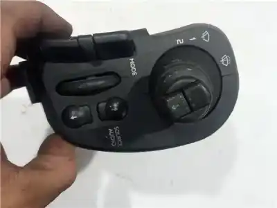 Peça sobressalente para automóvel em segunda mão comandos de alavanca por renault clio iii 1.1 referências oem iam 88103009448  