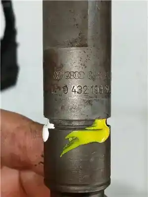 Peça sobressalente para automóvel em segunda mão injetor por seat leon (1p1) 2.0 tdi 16v referências oem iam 038130202e  