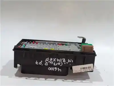 Pezzo di ricambio per auto di seconda mano SCATOLA RELÈ/FUSIBILI per OPEL CORSA D (S07)  Riferimenti OEM IAM 13217392EF  
