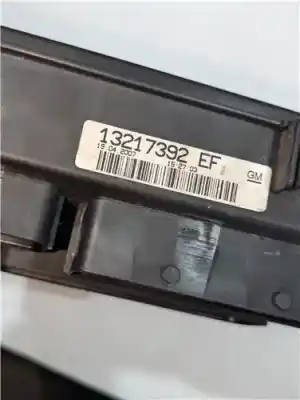 Pezzo di ricambio per auto di seconda mano scatola relè/fusibili per opel corsa d (s07) 1.4 (l08 l68) riferimenti oem iam 13217392ef  