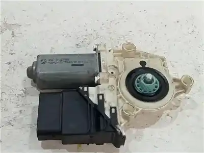 Peça sobressalente para automóvel em segunda mão Motor Elevador Vidro Traseiro Direito por SEAT LEON (1P1) 2.0 TDI 16V Referências OEM IAM 973622106 1K0959704P  