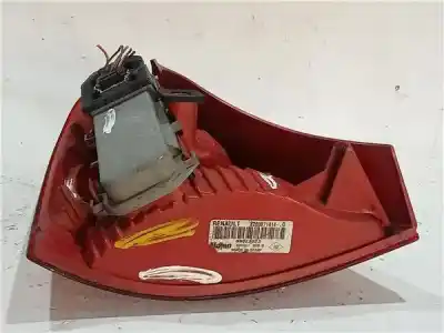 Second-hand car spare part right tailgate light for renault clio ii fase ii (b/cb0) 1.5 dci diesel oem iam references 8200071414  