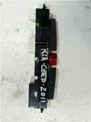 Pezzo di ricambio per auto di seconda mano interruttore per kia ceed (ed) 2.0 emotion [2.0 ltr. - 103 kw crdi] riferimenti oem iam 937001h000  