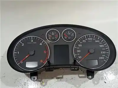 Tweedehands auto-onderdeel INSTRUMENTENPANEEL voor AUDI A3 (8P1)  OEM IAM-referenties 8P0920931E 81071521  