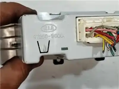 Peça sobressalente para automóvel em segunda mão comando de sofagem (chauffage / ar condicionado) por kia ceed (ed) 2.0 emotion [2.0 ltr. - 103 kw crdi] referências oem iam 972501hxxx  