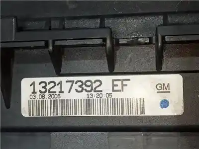 Pezzo di ricambio per auto di seconda mano scatola relè/fusibili per opel corsa c (x01) 1.7 dti (f08 f68) riferimenti oem iam 13217392ef  