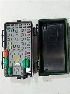 Pezzo di ricambio per auto di seconda mano scatola relè/fusibili per opel corsa c (x01) 1.7 dti (f08 f68) riferimenti oem iam 13217392ef  