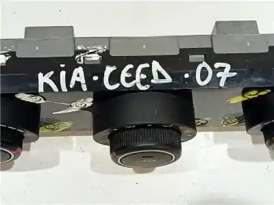 Second-hand car spare part climate control for kia ceed (ed) 2.0 emotion [2.0 ltr. - 103 kw crdi] oem iam references 972501h200eq  