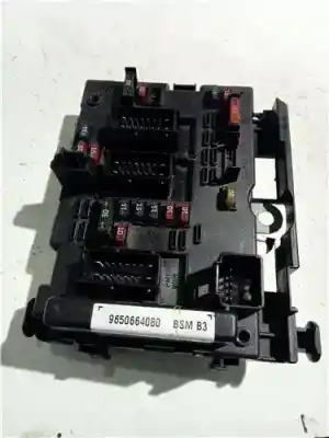 Автозапчасти б/у БЛОК РЕЛЕ/ПРЕДОХРАНИТЕЛЕЙ за PEUGEOT 307 BERLINA (S2)  ссылки OEM IAM 9650664080  