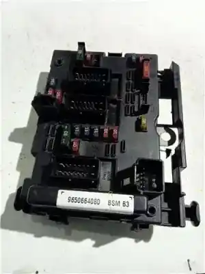 Pièce détachée automobile d'occasion BOÎTES À FUSIBLES pour PEUGEOT 307 BERLINA (S2)  Références OEM IAM 9650664080  