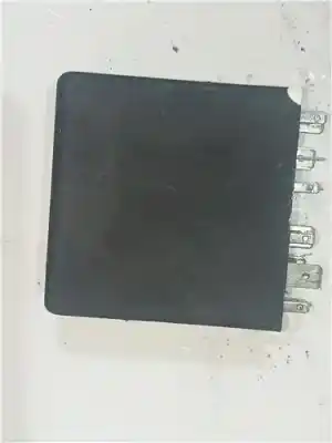 Pezzo di ricambio per auto di seconda mano scatola relè/fusibili per audi a6 berlina (4b2) 2.5 tdi riferimenti oem iam 5kg00656800  