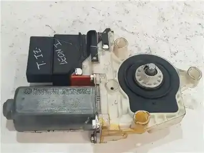 Pezzo di ricambio per auto di seconda mano Motore Alzacristalli Posteriore Sinistro per SEAT LEON (1M1) 1.9 TDI Riferimenti OEM IAM 9776101439203 1J4959811C  