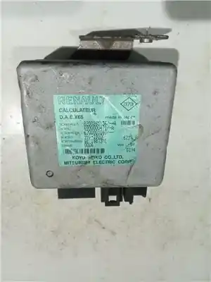 Second-hand car spare part Steering Control Unit for RENAULT CLIO II FASE II (B/CB0) 1.5 dCi Diesel OEM IAM references 8200265136A   Second-hand car spare part Steering Control Unit for RENAULT CLIO II FASE II (B/CB0) 1.5 dCi Diesel OEM IAM references 8200265136A