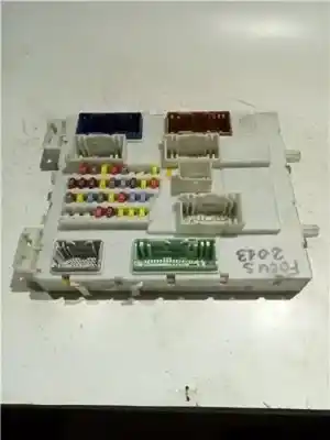 Pezzo di ricambio per auto di seconda mano SCATOLA RELÈ/FUSIBILI per FORD KUGA (CBV)  Riferimenti OEM IAM F1DT14A073PF  