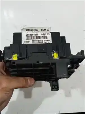 Автозапчасти б/у блок реле/предохранителей за peugeot 307 break / sw (s1) 1.6 16v cat ссылки oem iam 9650664080 bsmb3  
