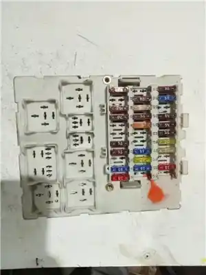 Pezzo di ricambio per auto di seconda mano scatola relè/fusibili per ford transit connect (tc7) 1.8 tdci cat riferimenti oem iam 518774302  