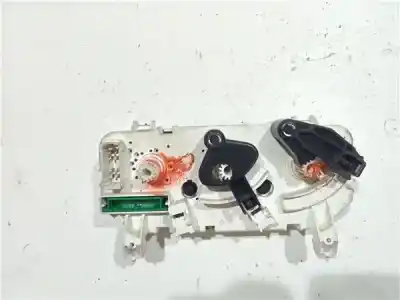 Peça sobressalente para automóvel em segunda mão comando de sofagem (chauffage / ar condicionado) por renault clio ii fase ii (b/cb0) authentique referências oem iam 144745000  