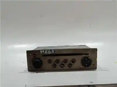 Pezzo di ricambio per auto di seconda mano IMPIANTO AUDIO / RADIO CD per RENAULT MEGANE II SEDÁN (LM0/1_)  Riferimenti OEM IAM 8200487886T  