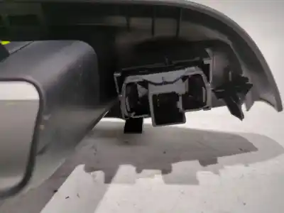 Peça sobressalente para automóvel em segunda mão botão / interruptor elevador vidro traseiro direito por ford focus iii 1.5 d 120cv referências oem iam   