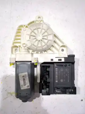 Recambio de automóvil de segunda mano de motor elevalunas delantero derecho para volkswagen passat b6 variant (3c5) 2.0 tdi referencias oem iam 1k0959702k  