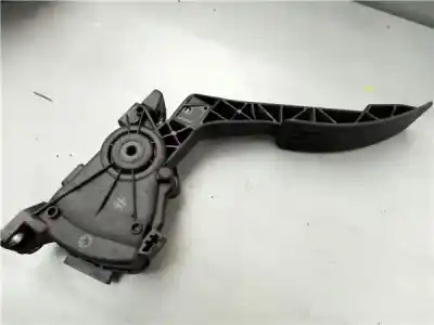 Second-hand car spare part accelerator pedal for dacia logan (ls_) 1.4 (lsoa lsoc lsoe lsog) oem iam references 8200386506b  