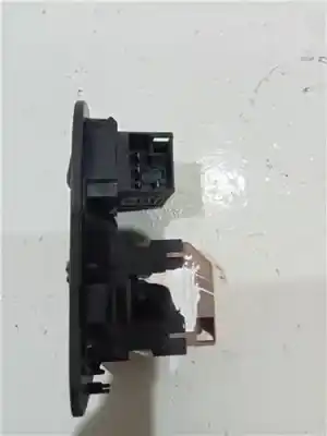 Second-hand car spare part right front power window switch for porsche cayenne (tipo 9pa) (2002->) 3.2 básico [3.2 ltr. - 184 kw v6 cat] oem iam references 7l5959855  