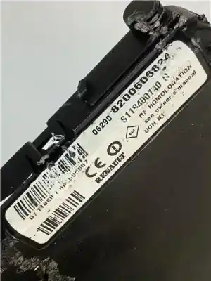 Piesă de schimb auto la mâna a doua panou siguranțe pentru renault megane ii berlina 5p 1.9 dci diesel referințe oem iam 8200606824  