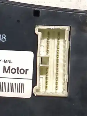 Peça sobressalente para automóvel em segunda mão comando de sofagem (chauffage / ar condicionado) por ssangyong korando 2.0 td cat referências oem iam 6871034001  