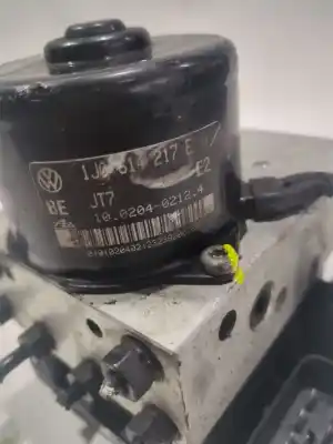 Peça sobressalente para automóvel em segunda mão abs por audi a3 (8l) 1.9 tdi referências oem iam 1j0614217e  