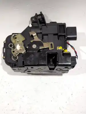 Second-hand car spare part left front door lock for audi a4 b6 (8e2) 2.0 oem iam references 481837015b  