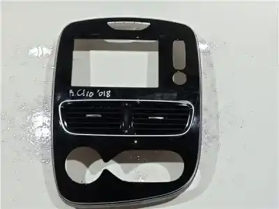 Tweedehands auto-onderdeel MIDDENCONSOLE voor RENAULT CLIO IV  OEM IAM-referenties 682608437R  