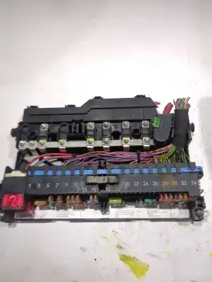 Second-hand car spare part fuse box unit for bmw serie 3 compacto (e46) (2001->) 1.8 316ti [1.8 ltr. - 85 kw 16v] oem iam references 8364542  