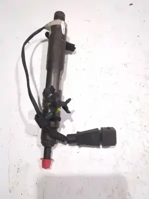 İkinci el araba yedek parçası ENJEKTÖR için VOLKSWAGEN GOLF IV BERLINA (1J1)  OEM IAM referansları 038130201F  