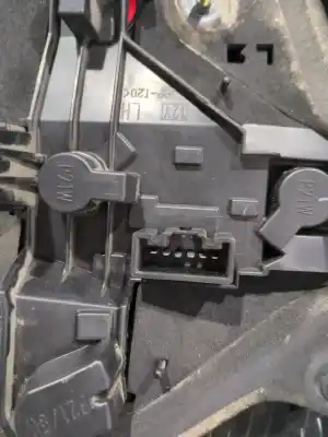 Second-hand car spare part left tailgate light for toyota corolla (_e12_) 2.0 d-4d (cde120_) oem iam references e110501  