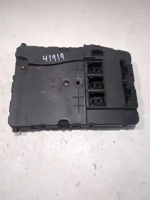 Pezzo di ricambio per auto di seconda mano SCATOLA RELÈ/FUSIBILI per RENAULT SCENIC (JA..)  Riferimenti OEM IAM 8200309693  