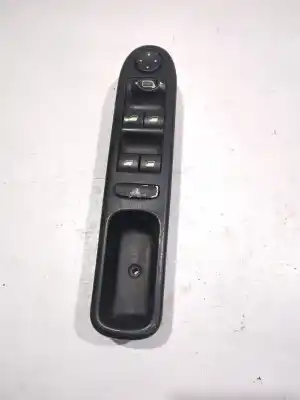 Автозапчасти б/у ВЫКЛЮЧАТЕЛЬ ЛЕВОГО ПЕРЕДНЕГО ОКНА за PEUGEOT 807  ссылки OEM IAM 532697045  