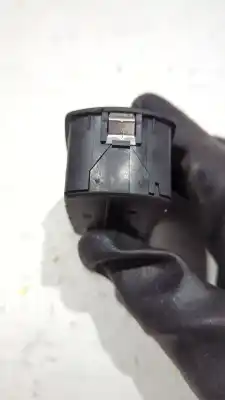 Second-hand car spare part left front power window switch for opel corsa d (s07) 1.3 cdti (l08, l68) oem iam references 13258521aa  