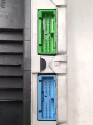 Peça sobressalente para automóvel em segunda mão quadrante por honda civic vii hatchback (eu, ep, ev) 1.6 i (ep2, eu8, eu6) referências oem iam hr0287055   Peça sobressalente para automóvel em segunda mão quadrante por honda civic vii hatchback (eu, ep, ev) 1.6 i (ep2, eu8, eu6) referências oem iam hr0287055