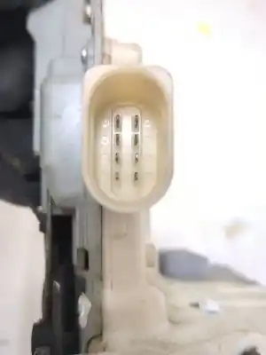 Peça sobressalente para automóvel em segunda mão fechadura da porta traseira esquerda por seat leon (1p1) 1.8 tsi referências oem iam 1p0839015  