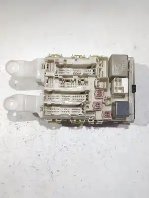 Second-hand car spare part fuse box unit for toyota auris (_e15_) 2.0 d-4d (ade150_) oem iam references 8273012210  