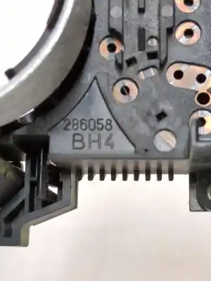 Peça sobressalente para automóvel em segunda mão  por VOLKSWAGEN PASSAT B5 (3B2)  Referências OEM IAM 8L0953513G  