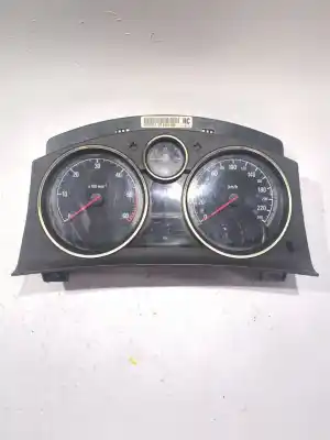 Pezzo di ricambio per auto di seconda mano PANNELLO DEGLI STRUMENTI per OPEL ASTRA H (A04)  Riferimenti OEM IAM 13172012  