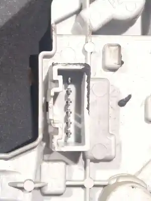 Second-hand car spare part right tailgate light for toyota corolla (_e12_) 1.4 d (nde120_) oem iam references 1387  