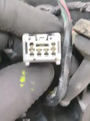 Second-hand car spare part left tailgate light for nissan note (e11, ne11) 1.6 oem iam references 22016752  