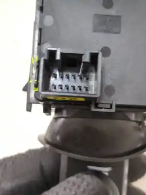 Pezzo di ricambio per auto di seconda mano controllo della luce per opel insignia a (g09) 2.0 cdti (68) riferimenti oem iam 13303268  