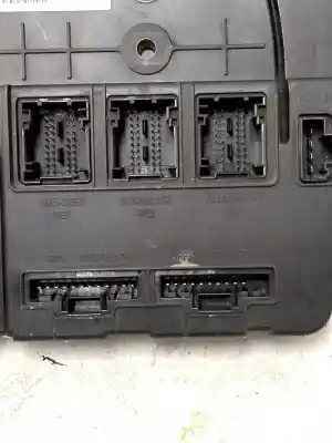 Second-hand car spare part fuse box unit for renault megane ii (bm0/1_, cm0/1_) 1.9 dci oem iam references 8200412548  